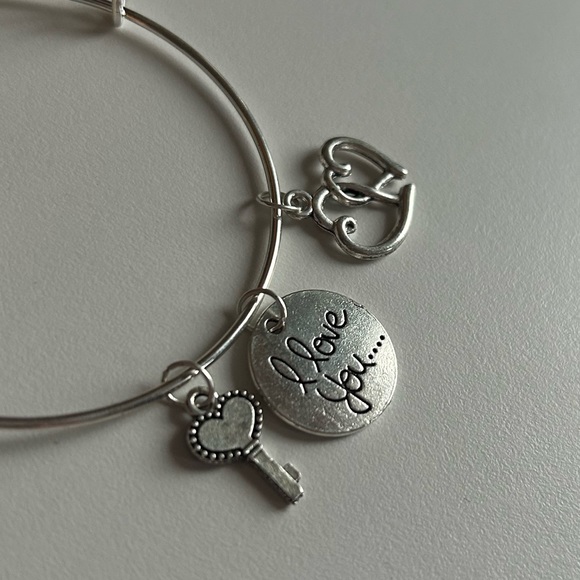 I love you bracelet ๐ - Picture 4 of 6